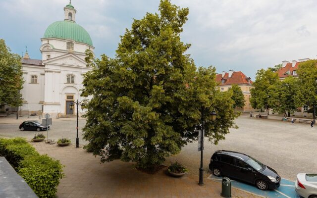 Apartment Rynek Nowego Miasta by Renters
