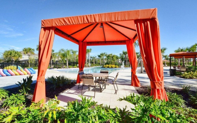 Gorgeous 4Bd with Pool @ 4072 Solterra Resort