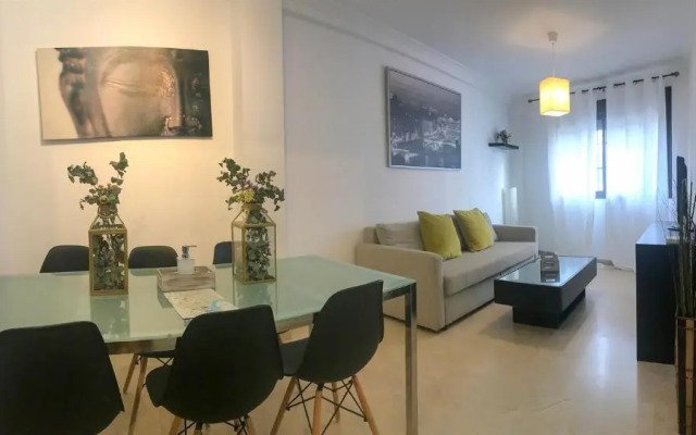 Apartamentos Puente Miraflores