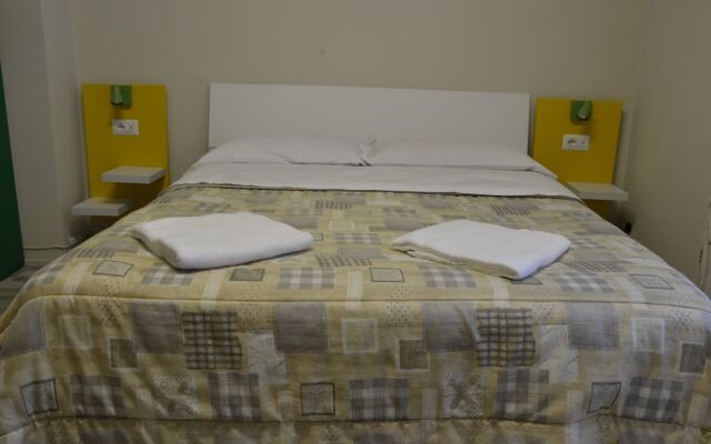 Leonardo Tourist House