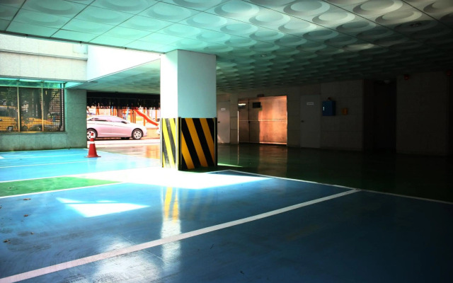 Metropol Tourist Hotel
