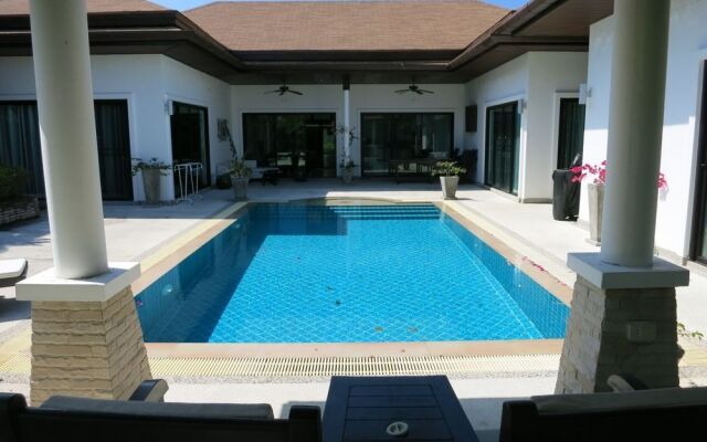 Yves Villa 3 bed pool NAI HARN