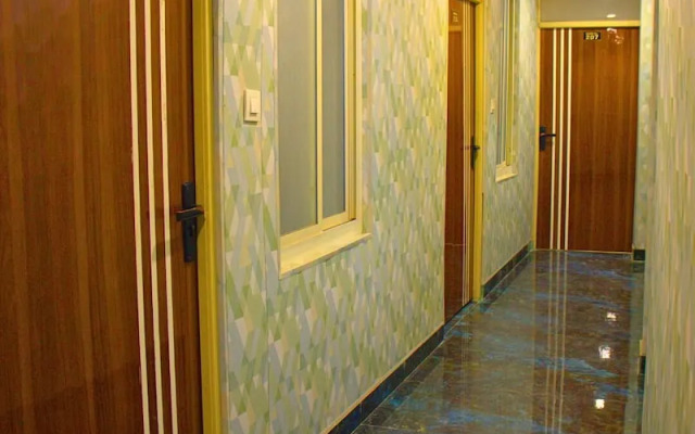 Ganga Riverfront Rooms And Banquet