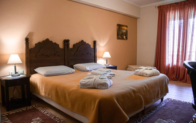 Melegos Hotel
