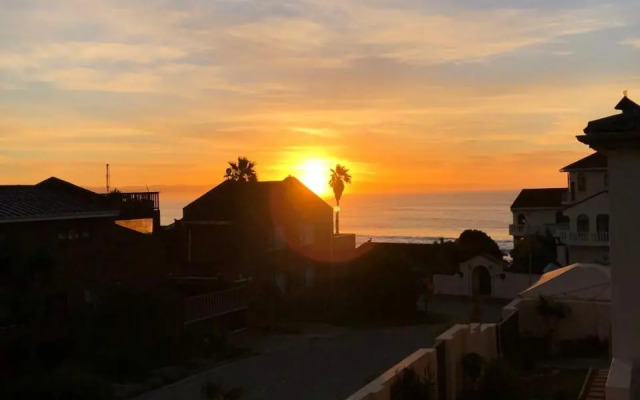 'On Point' Beach House - Jeffreys Bay