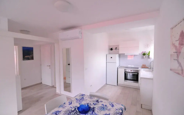 A2 - Luxury apt in Center, Just 5min From Beach