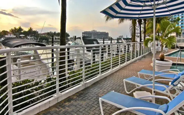Luxury Apartment in Miami Beach