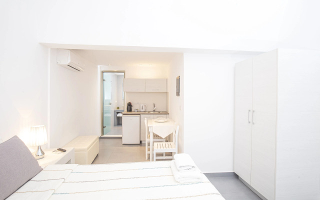 Santorini View Studios-Adults Only