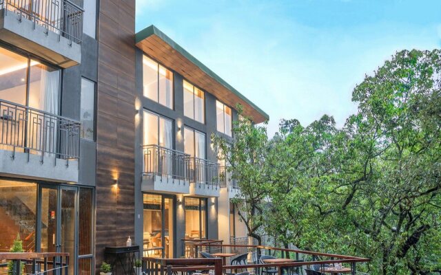 The Rosefinch Sarovar Portico
