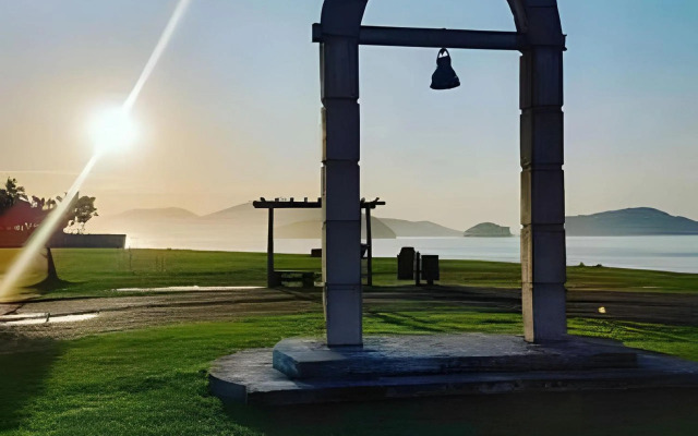 Casa em Condomínio Frente a Praia Caraguatatuba