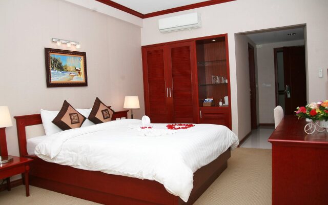Hoa Nam Hotel