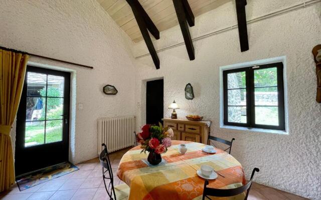Gîte Queyrières, 5 pièces, 8 personnes - FR-1-582-285