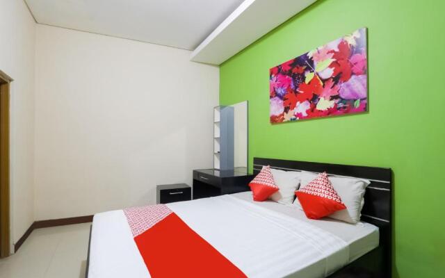 OYO 90193 D'waru Homestay Syariah