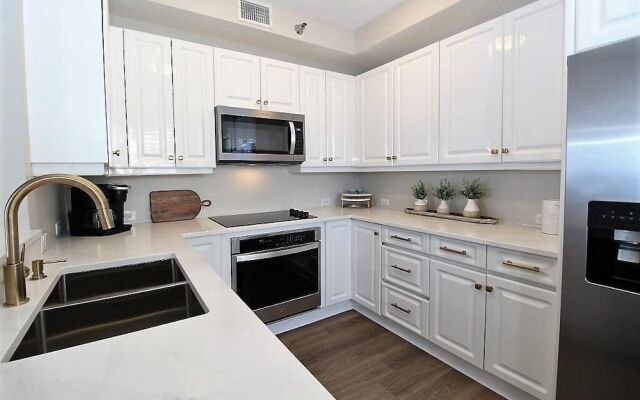 Beach Colony Tower Penthouse 16A