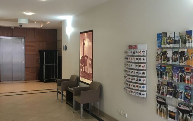 Quest Glen Waverley
