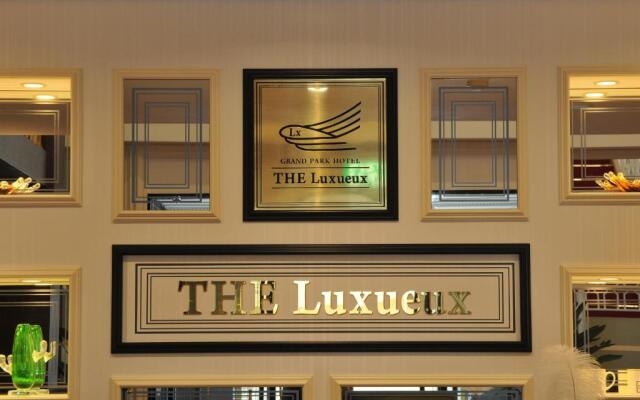 Grand Park Hotel The Luxueux Minamikashiwa