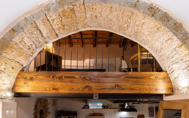 Citycenter Unique Apartment-sleeps 2- Pet Friendly