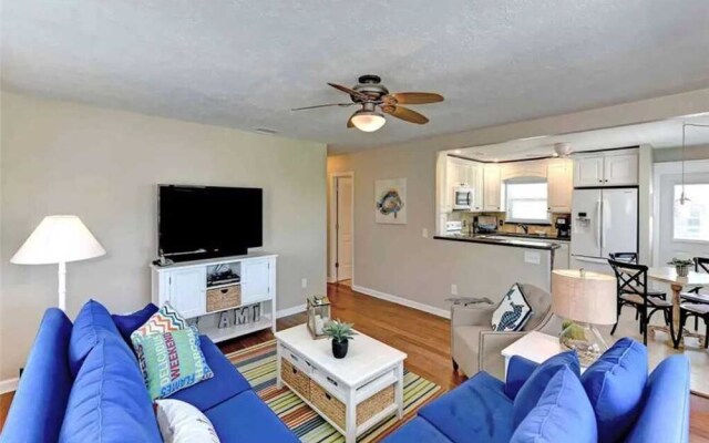 113 8th Street South Apartment 2