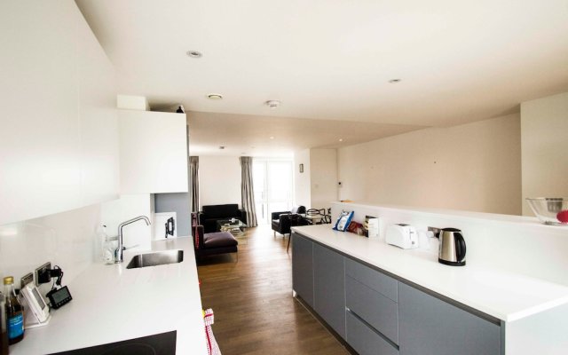 Modern 3 Bedroom Islington Flat