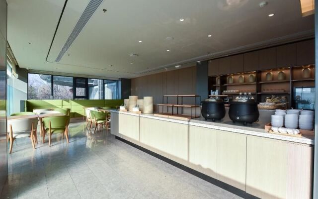 Ji Hotel (Beijing Shunyi Yanjing Bridge)