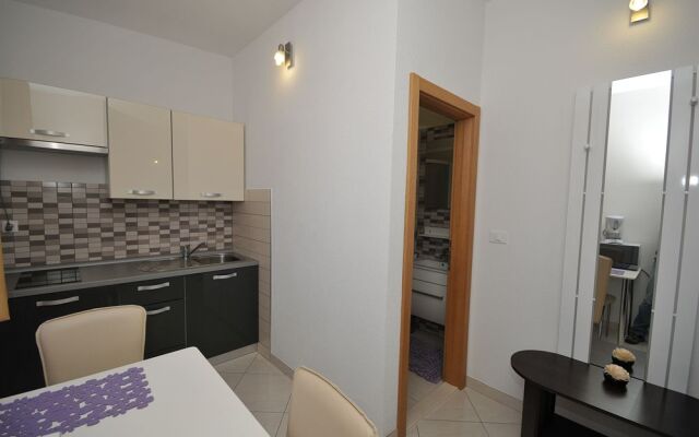 Apartments & Rooms Villa Maslina