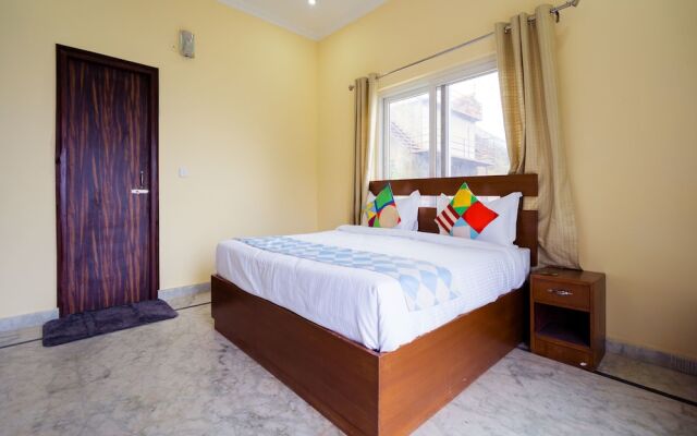OYO Home 15236 Valley View Studio