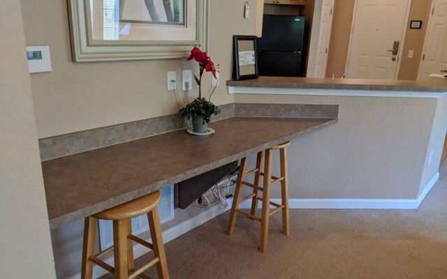 Cresent Moon by VillaDirect