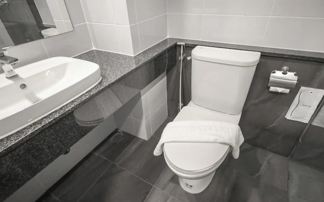 B2 Ubon Airport Premier Hotel