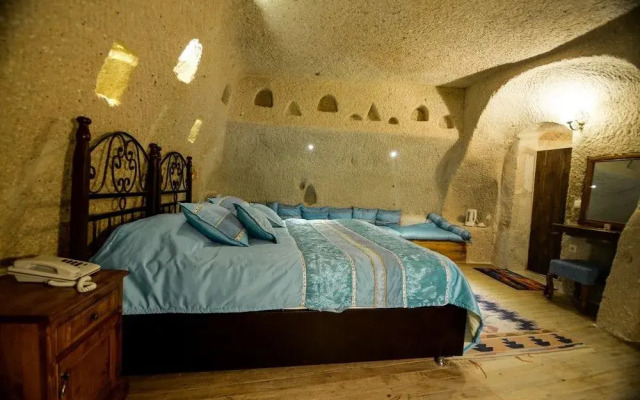 Valley Inn Cave Hotel