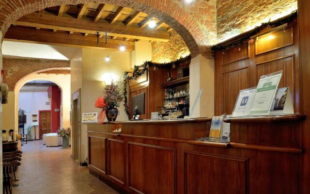 Porta Faenza Hotel