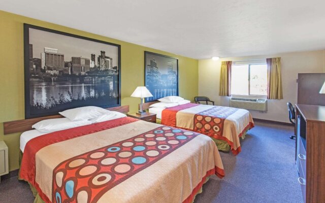 Super 8 by Wyndham Salem