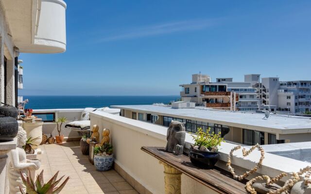 Kingsgate Penthouse 54