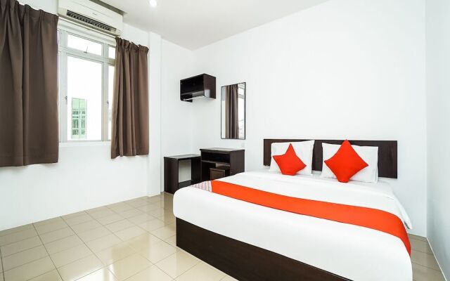 OYO 89330 Hotel Star Inn