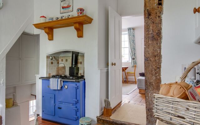 Magnificent, 13Th Century Cottage With Open Fireplace In The Lovely Town Of Rye