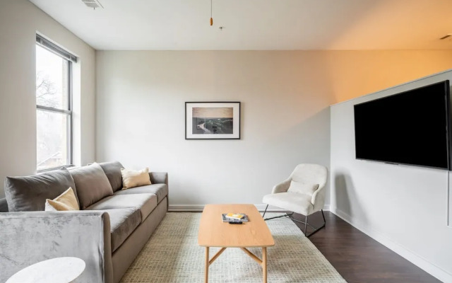 Cozysuites Musicrow Astonishing SDO Free Parking22