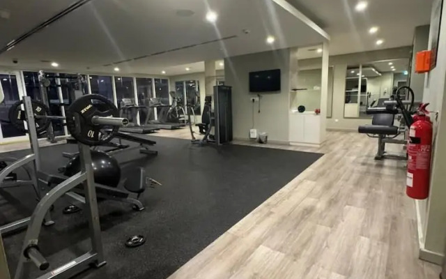 1BR Near metro.Canal  View. Mer. 1709