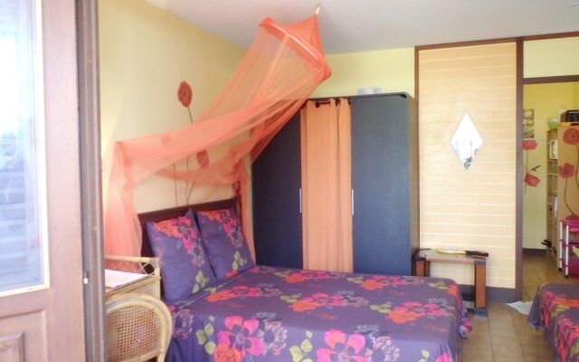 Studio In Sainte Anne With Wonderful City View Furnished Garden And Wifi 2 Km From The Beach