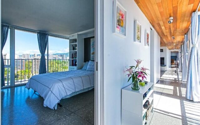 Diamond Head Beach Hotel