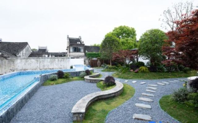 Sansheli Garden Hostel