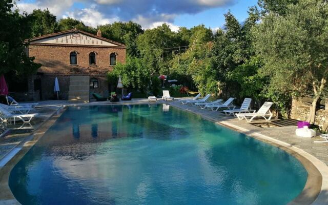 Antik Manastir Butik Otel