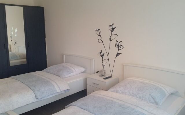 Studios near Basel Airport - RM 110