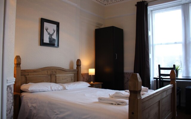 Ardmillan Hotel