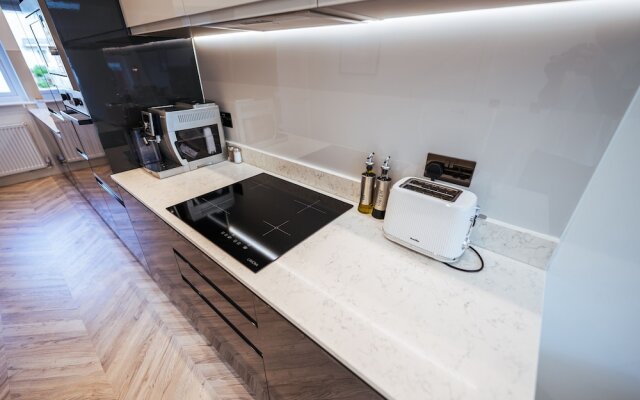 Luxurious 3-Bedroom Oasis Manchester