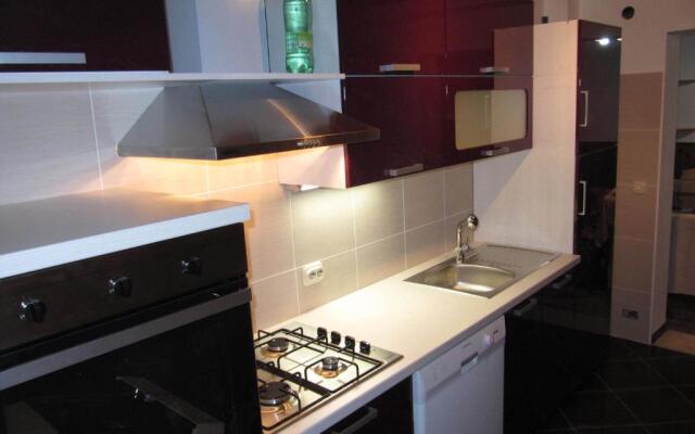 Apartmans and Rooms Dunjini Dvori