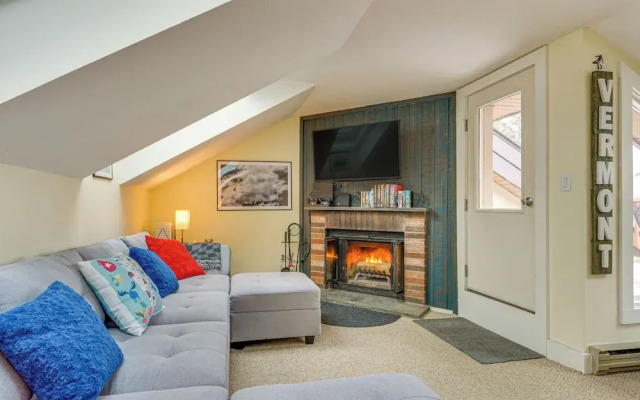 Walk to Mount Snow Resort: Unit w/ Pool & Hot Tubs