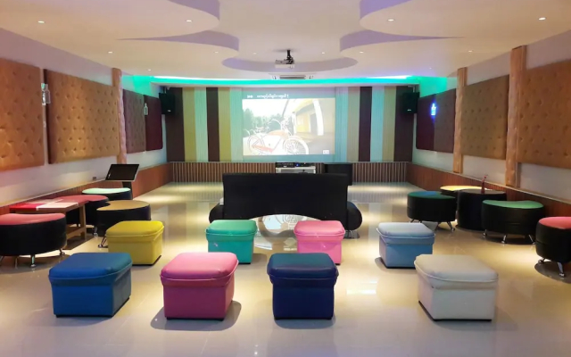 Mingalar Thiri Hotel