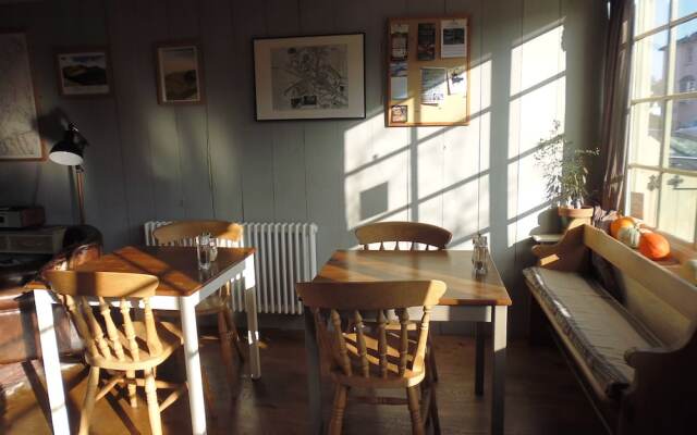 Bridge Cafe Bed and Breakfast