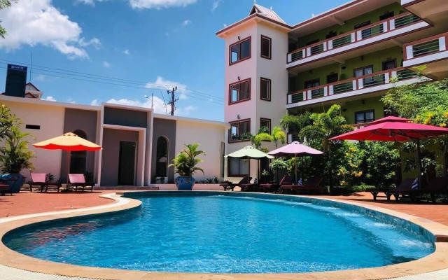 The moon kampot boutique