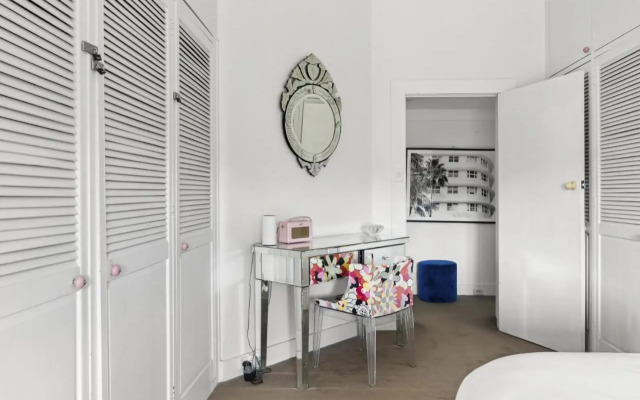 Poolside Stay - Close To Taronga Zoo & Luna Park