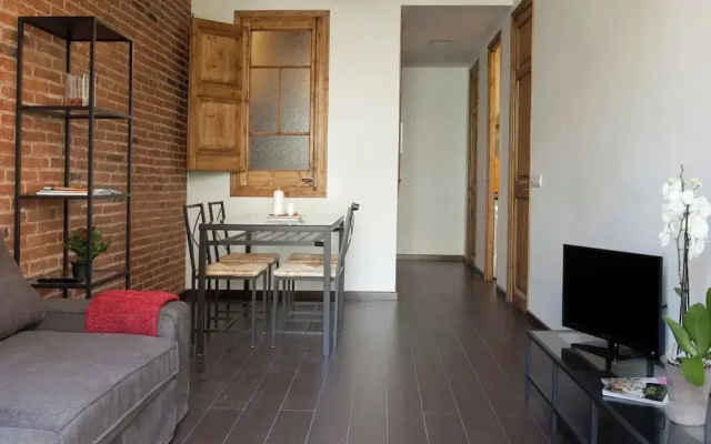 Ideal family Apartment by Sagrada Familia with balcony and wifi